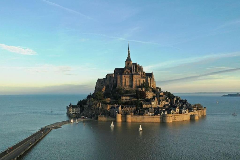 Appartement Avec Vue Fougères Kültér fotó