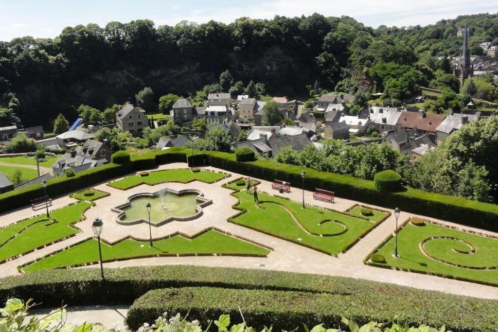 Appartement Avec Vue Fougères Kültér fotó